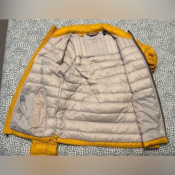 Tommy Hilfiger yellow jacket for men - Picture 3 of 3